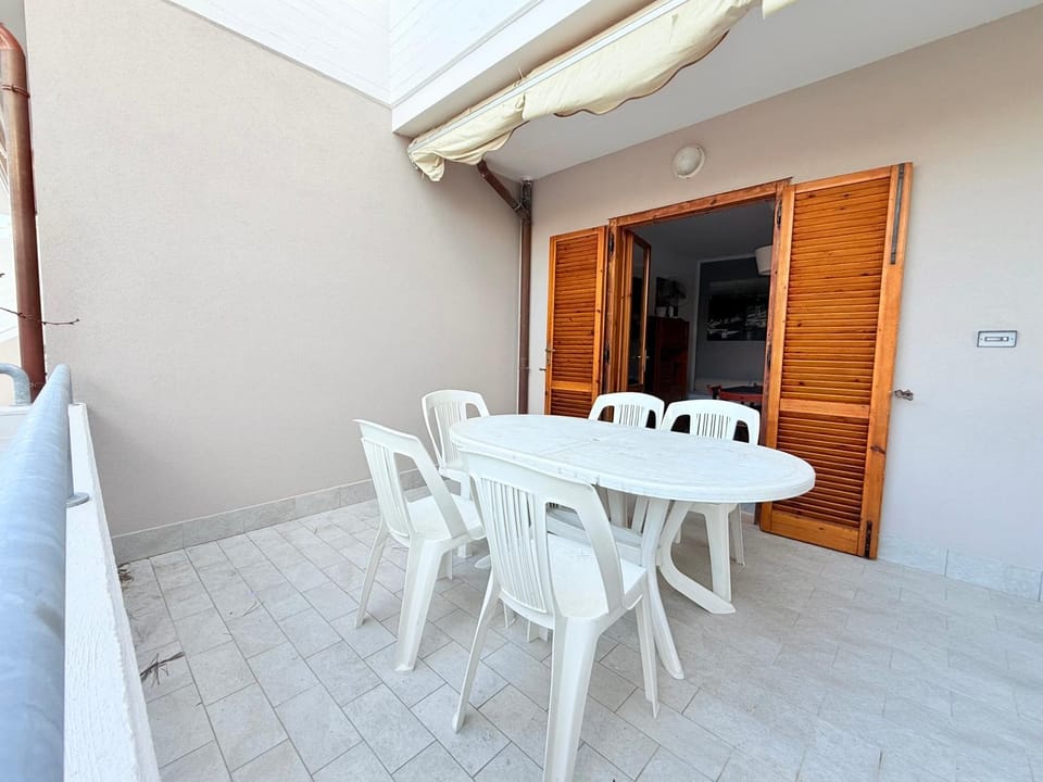 M135 - Marcelli, trilocale con portico a 150mt dal mare Apartment in Marcelli