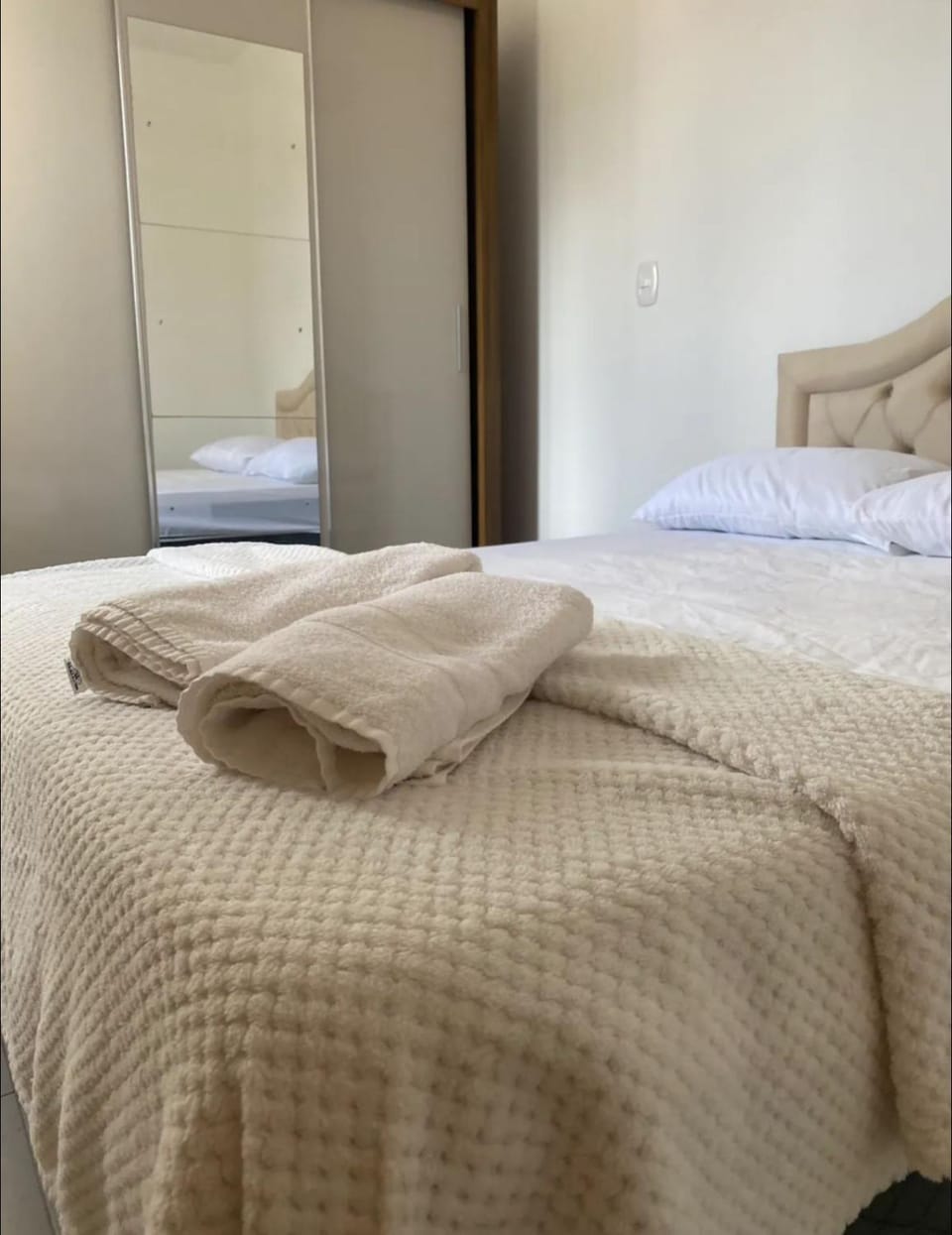 Apto próximo ao Shopping Apartment in State of Paraná