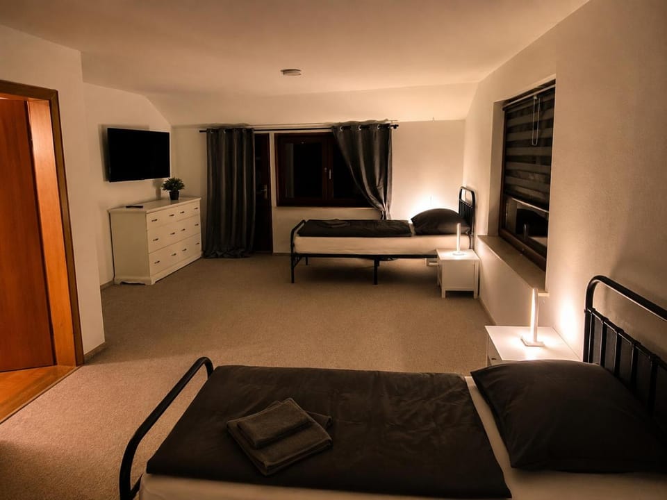 TV and multimedia, Bedroom