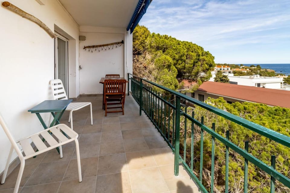Les Tonyines 67 - Apartamento con vistas y terraza Apartment in Alt Empordà