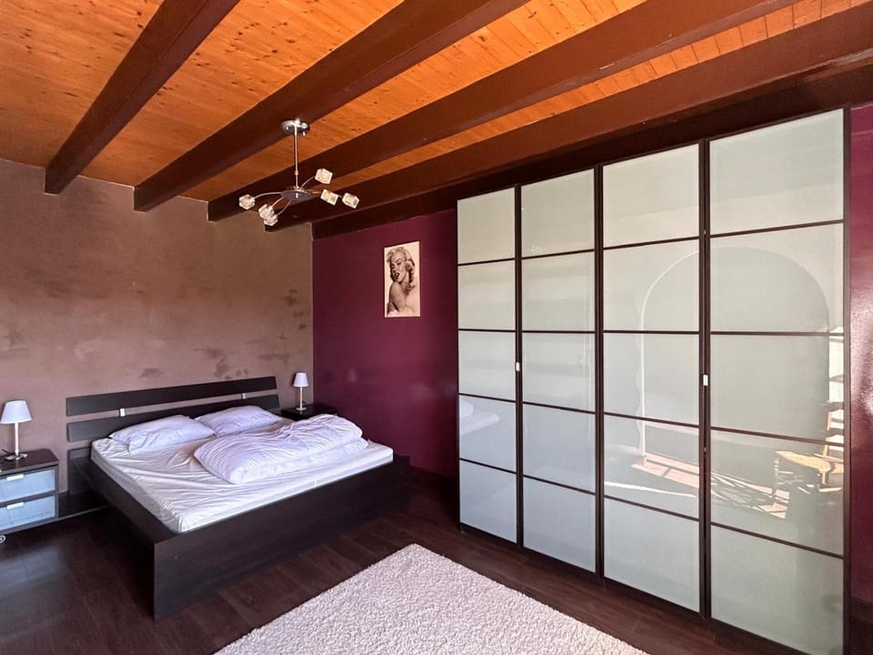 Bed, Photo of the whole room, Bedroom, wardrobe