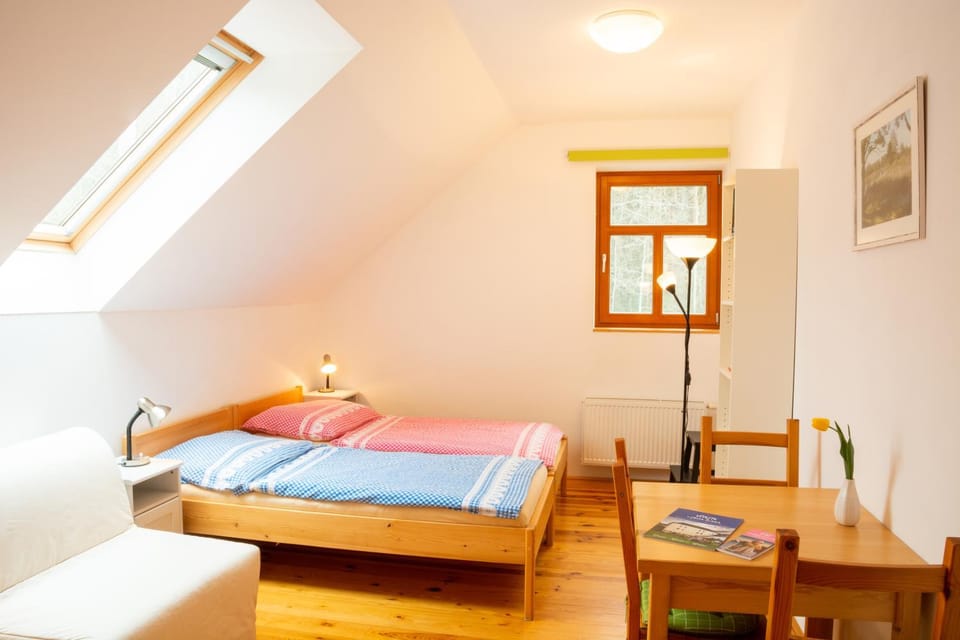 Bed, Photo of the whole room, Bedroom