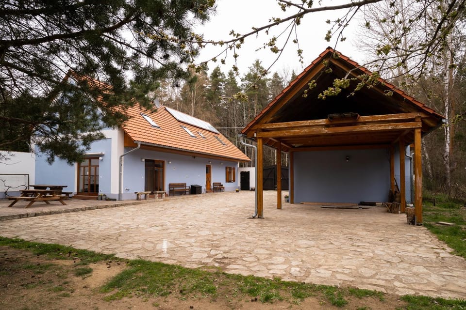 Property building, Inner courtyard view, Parking