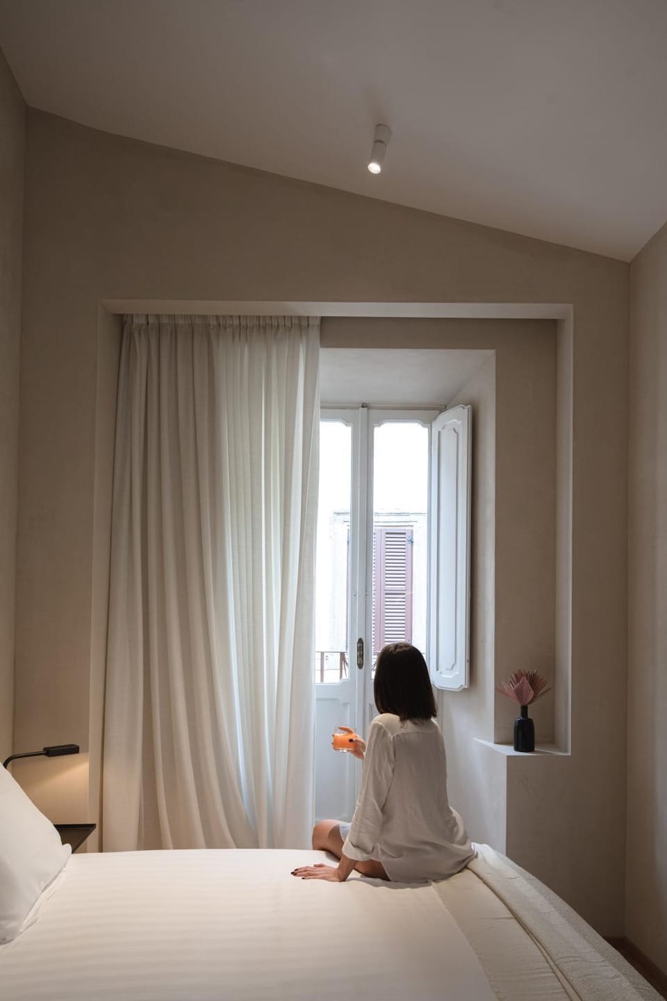 Bedroom, group of guests