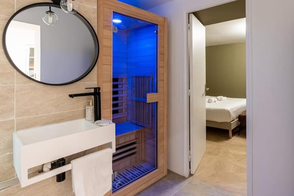 NEW - Appartement Luxeux avec Cinema et Sauna Apartment in Paris