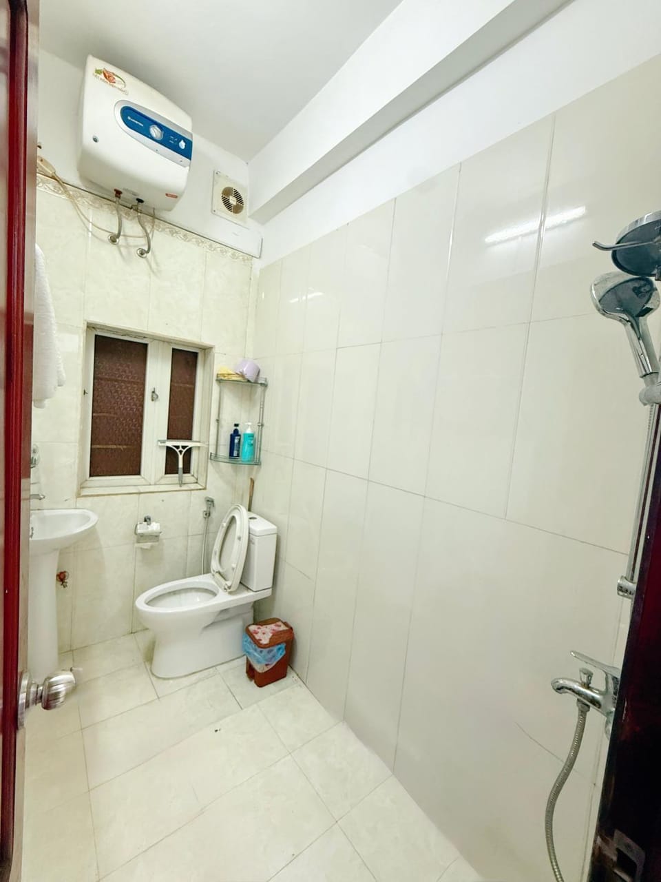 Mimi Housing Bed and Breakfast in Hanoi