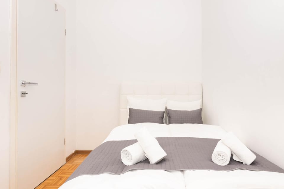 Apartment Mare with free parking Koper Apartment in Slovenia