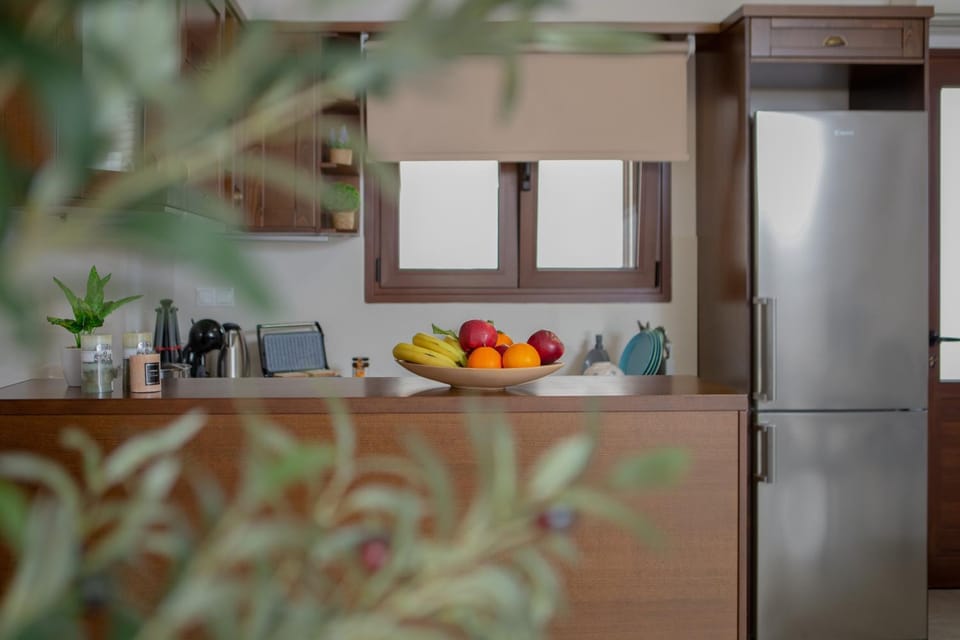 Kitchen or kitchenette, Food and drinks, Food
