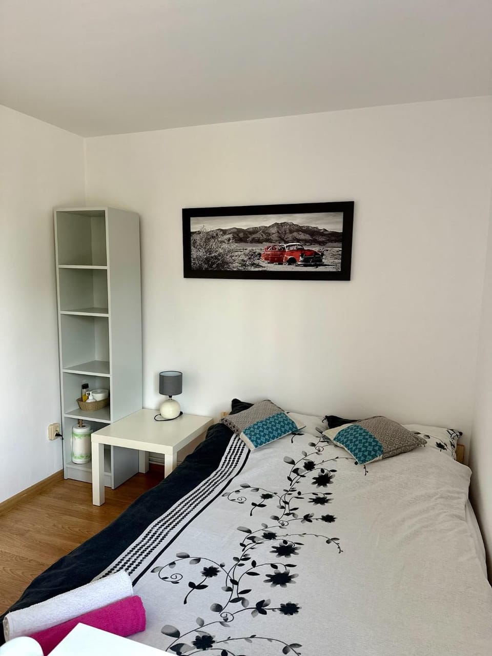 Pokoje na Zaciszu - Metro Zacisze Bed and Breakfast in Warsaw