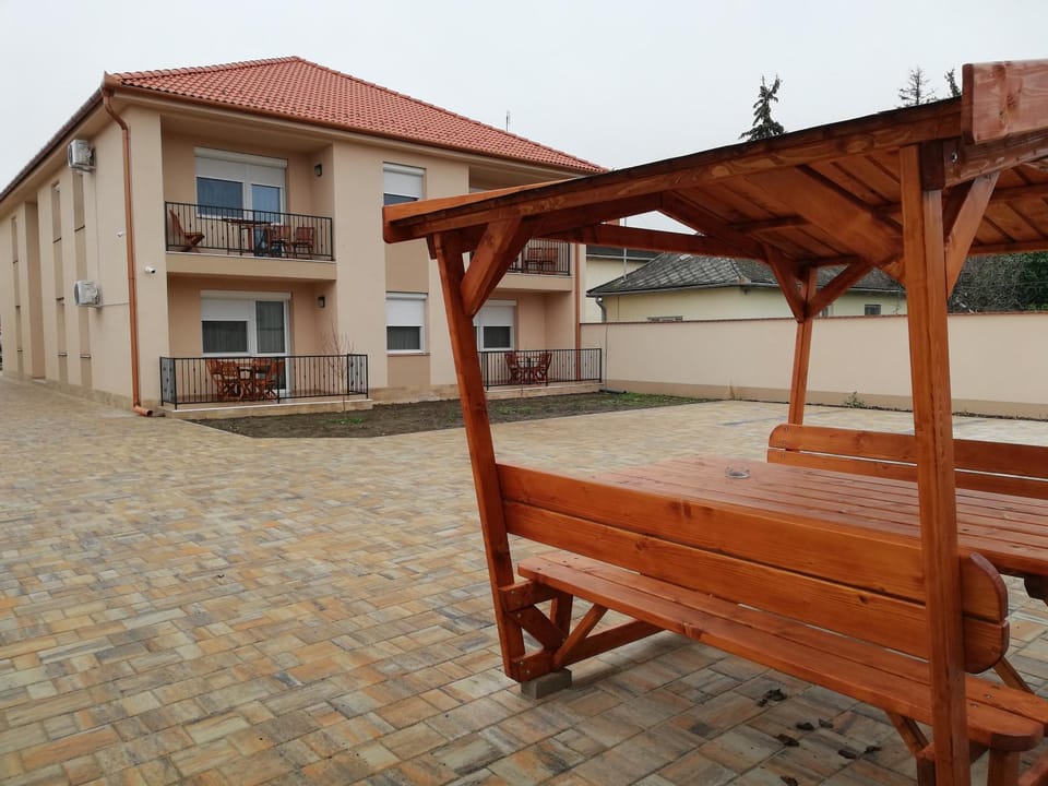 Imola és Andrea Apartmanház 3 Apartment in Hungary