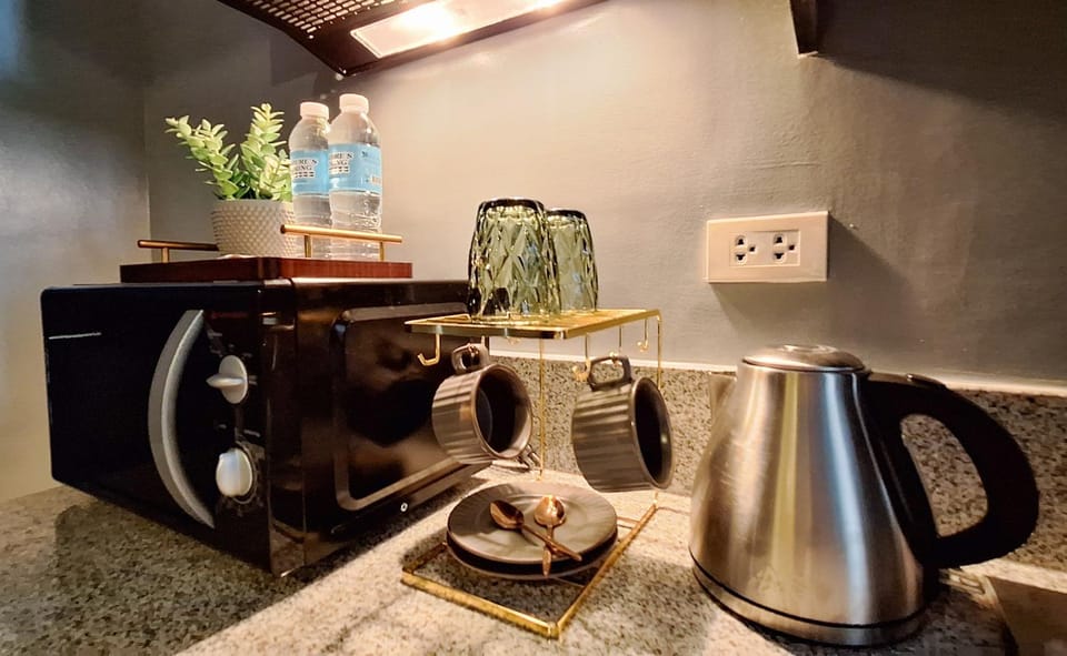 Coffee/tea facilities, Kitchen or kitchenette