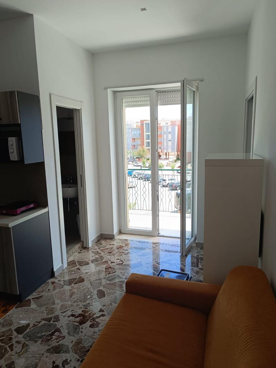 Sea side apartment with balcony and private park Apartment in Via Fiume