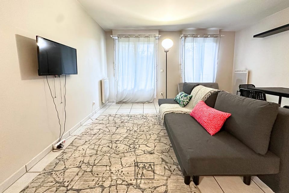 TV and multimedia, Living room, Seating area