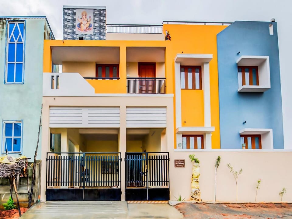 Property building, Internal: Not applicable to any particular room