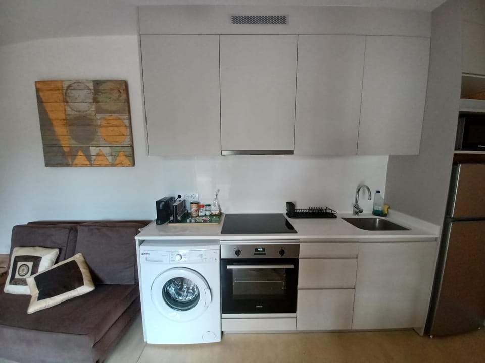 microwave, oven, stove, toaster, washing machine