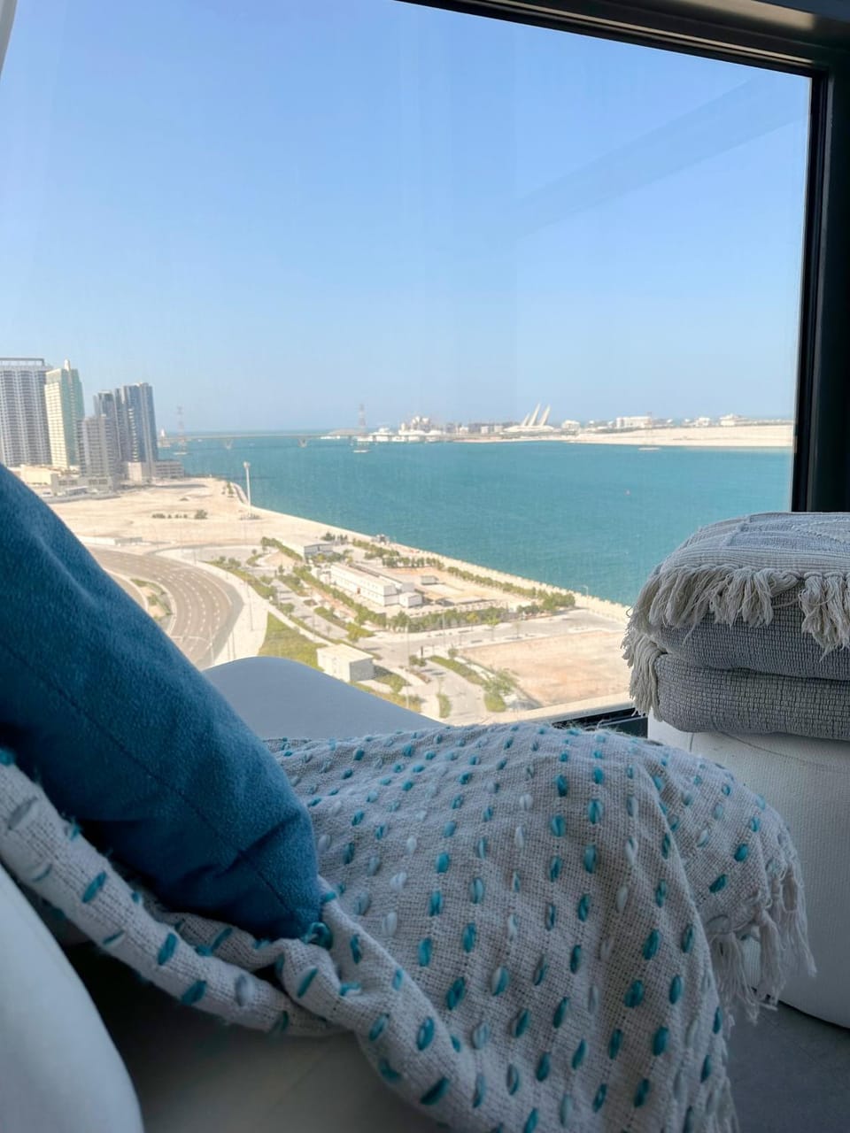 The Blue City 1BR - Al Reem Island Beach View Apartment in Abu Dhabi