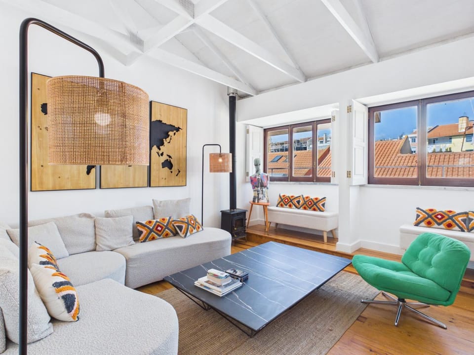 Luxurious Loft : Bridge-View Rooftop | By Airnest Apartment in Lisbon
