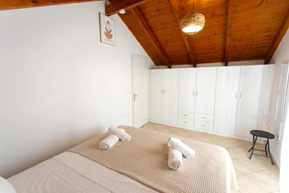 Pargadise Center Apartment in Peloponnese, Western Greece and the Ionian