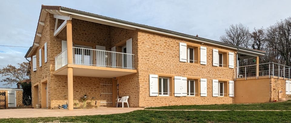 Property building, Facade/entrance