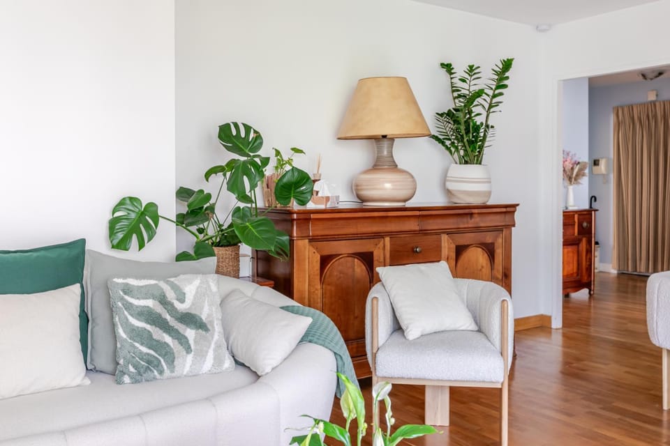 Property building, Living room