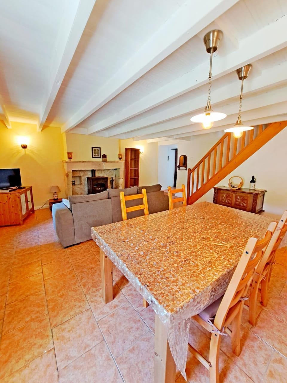 Living room, Dining area