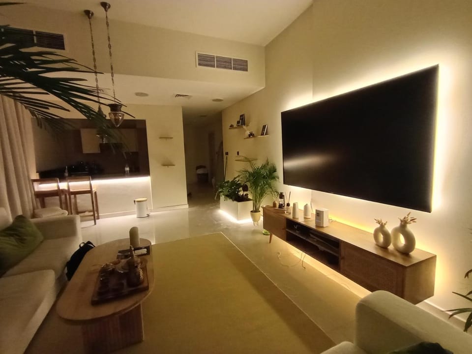 Arabian-Inspired 1BR - Polo Residence Near Burj Apartment in Dubai