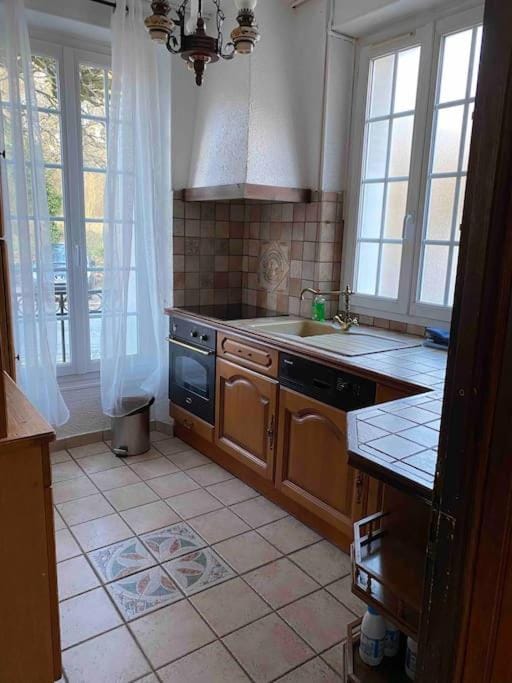 pet friendly, stove