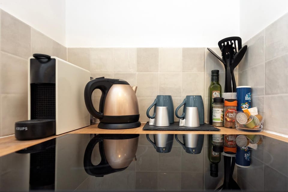 Coffee/tea facilities, Kitchen or kitchenette