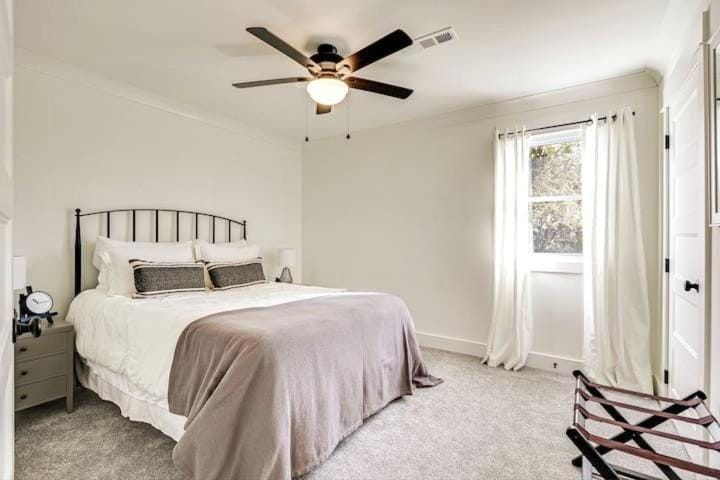 2 BR Highland House of Historic DWTN Franklin Apartment in Franklin