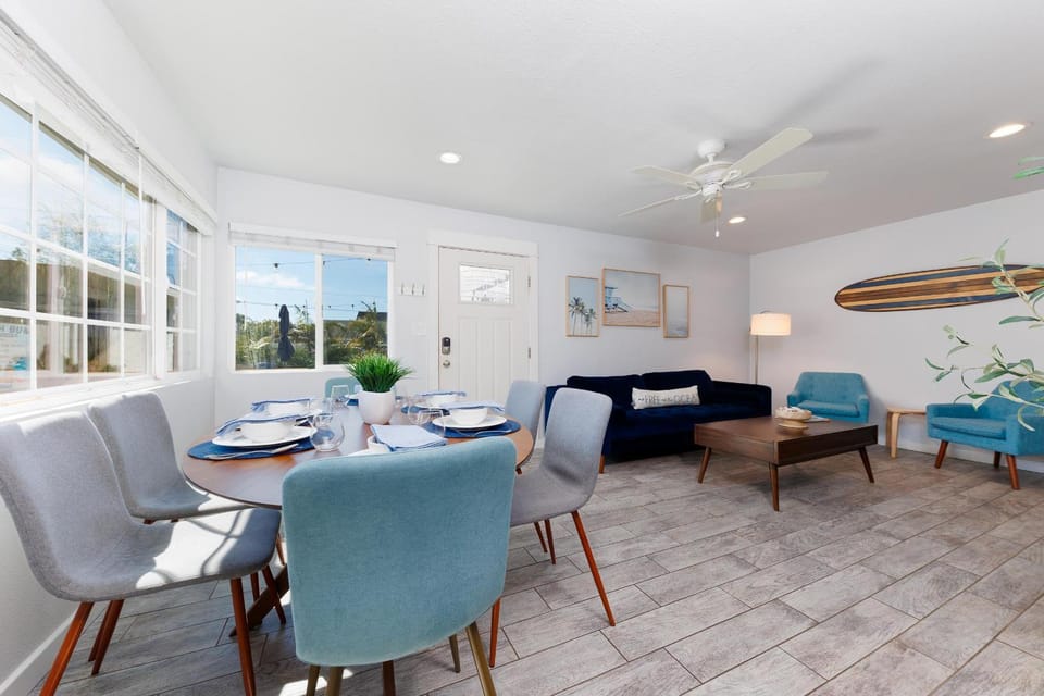 Walk to Beach, Outdoor Living, Pet-Friendly! House in Carlsbad