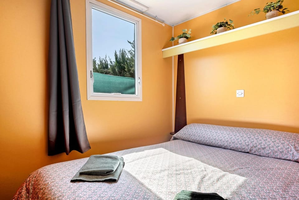 Property building, Living room, Bedroom