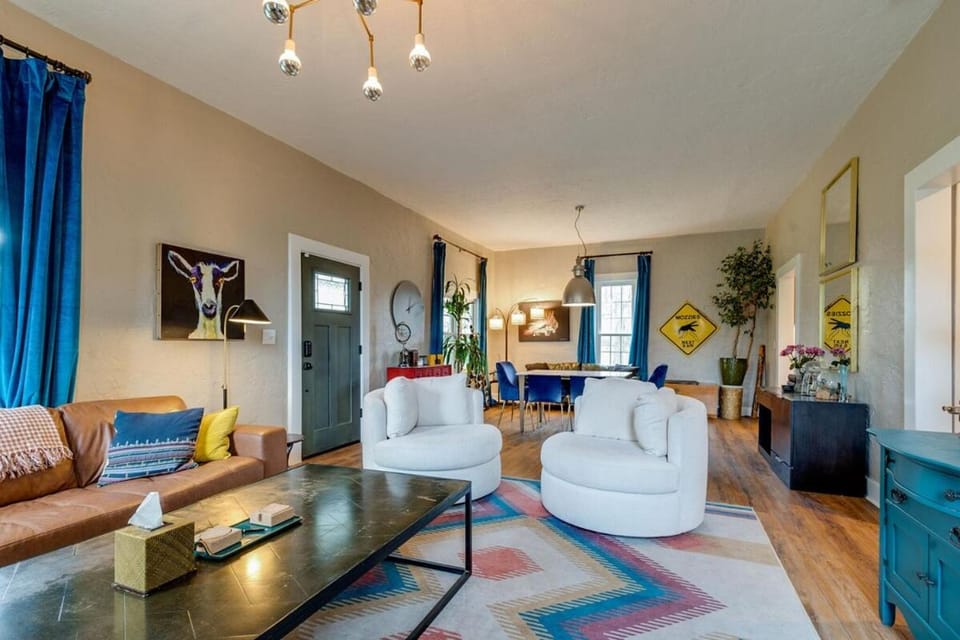 Historic East Nash Sleeps 6 House in East Nashville