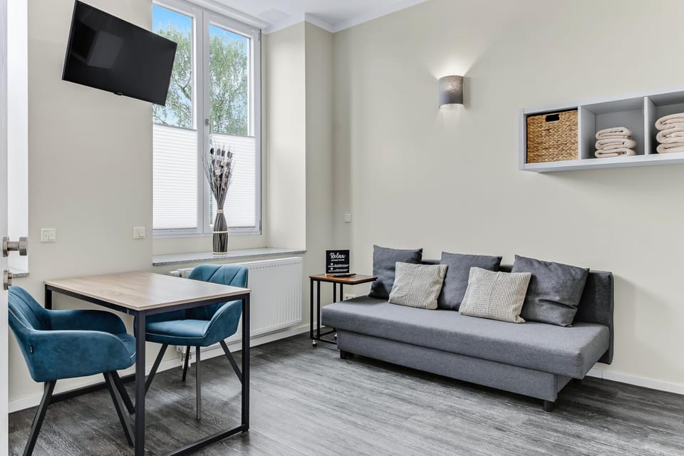 TV and multimedia, Seating area