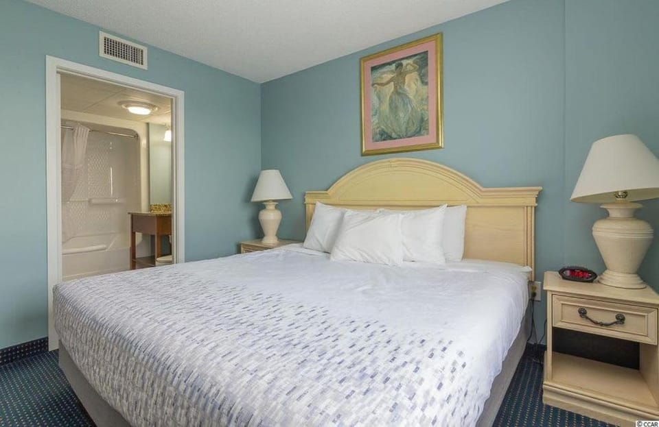 Ocean Front Views Camelot Resort 1011 House in Myrtle Beach