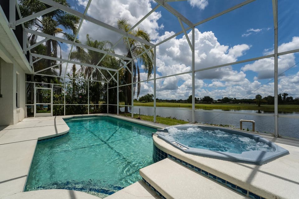 Pool Home in Gated Golf Community House in Osceola County