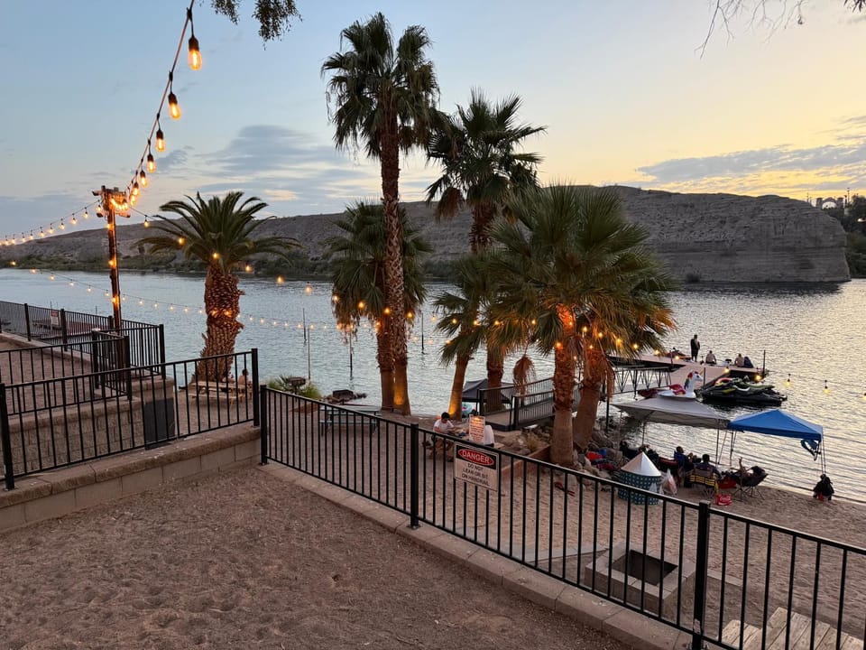 RIV A HOLIC Apartment in Bullhead City