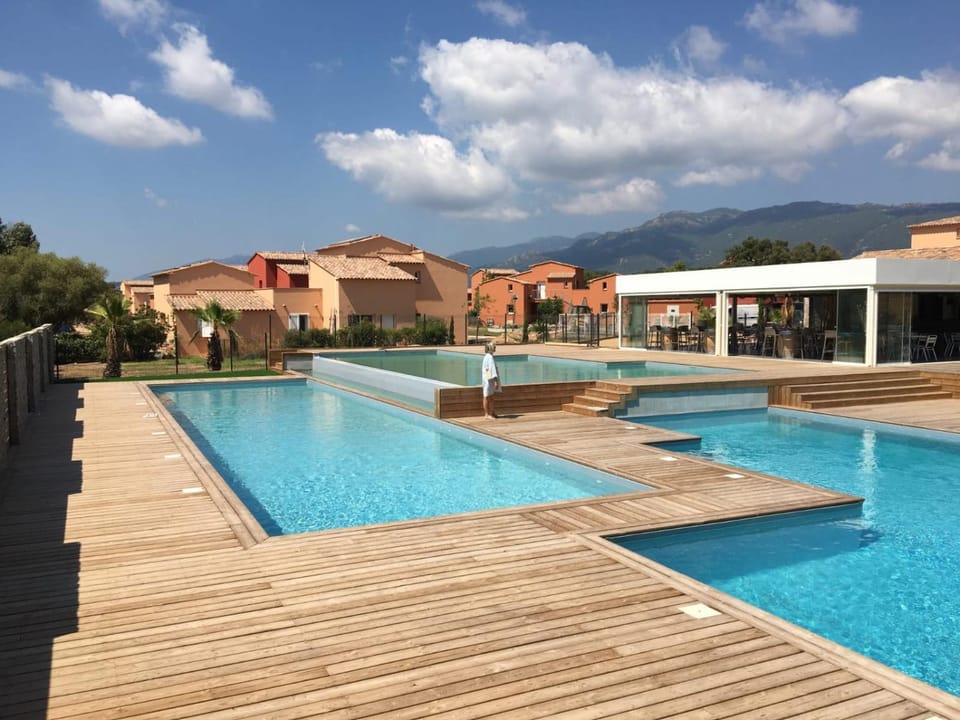 Pool view, Swimming pool