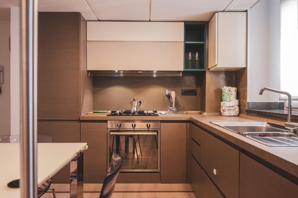 Coffee/tea facilities, Kitchen or kitchenette, dishwasher, minibar, pet friendly, stove