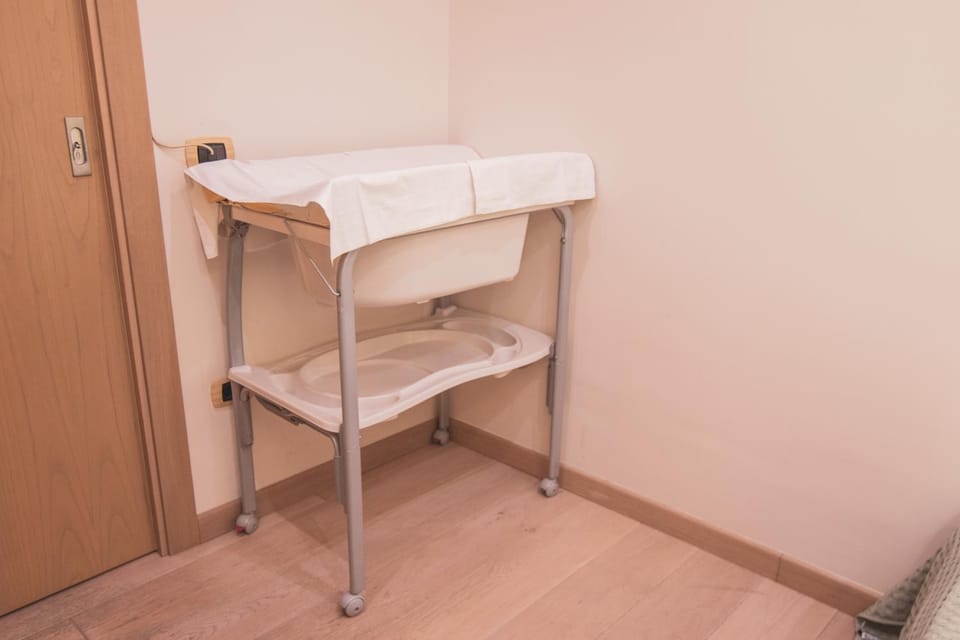 Bed, Photo of the whole room, Bedroom, cot, bunk bed, furniture, wardrobe