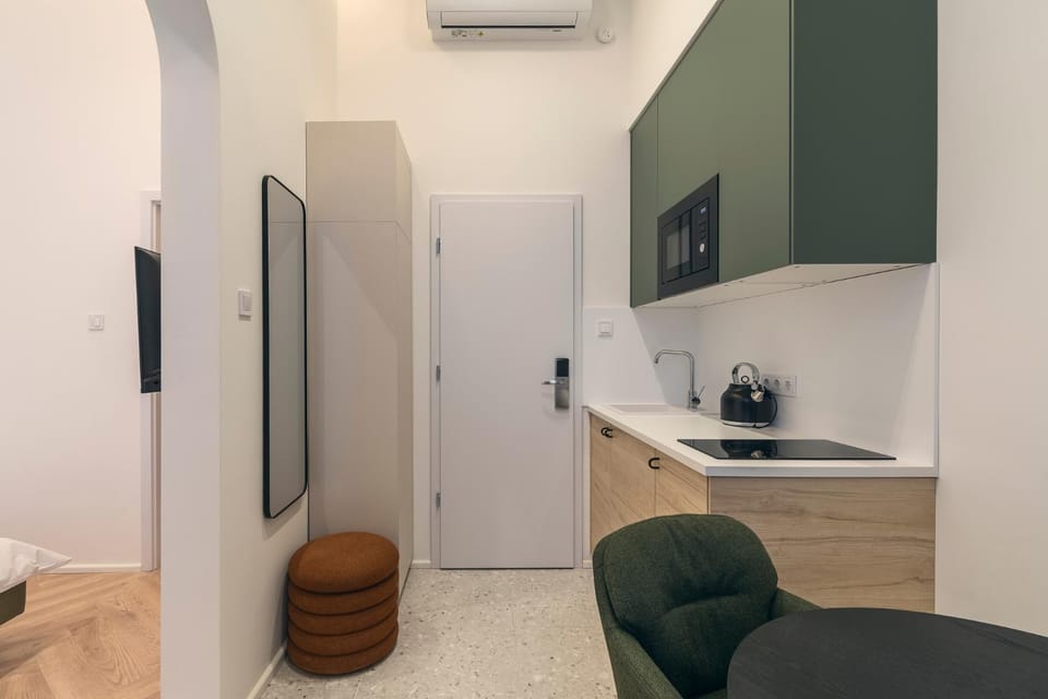Kitchen or kitchenette, Dining area, microwave, stove, wardrobe