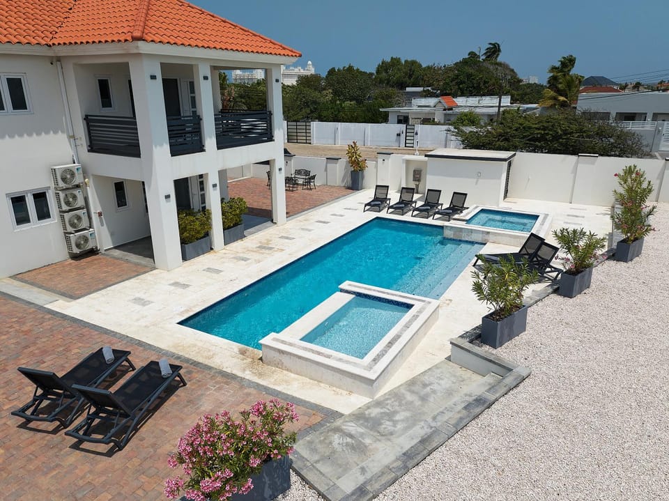 Property building, Swimming pool