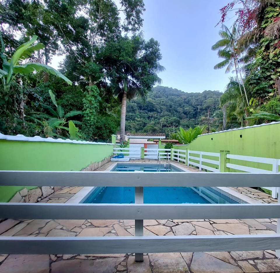 Casa 3Quartos - 2 quartos com Ar Condicionado - 1suite - Condominio Verde Mar - Piscina Privativa -Prox Praia Cocanha House in Caraguatatuba