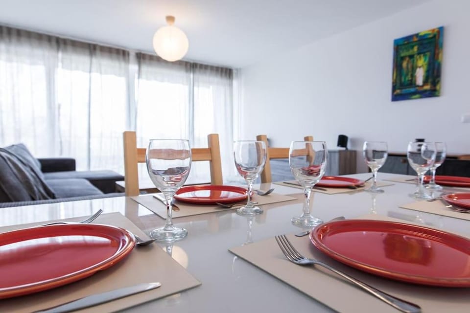 Élégance et confort- Vidéoprojecteur Tours-Parking Apartment in Tours