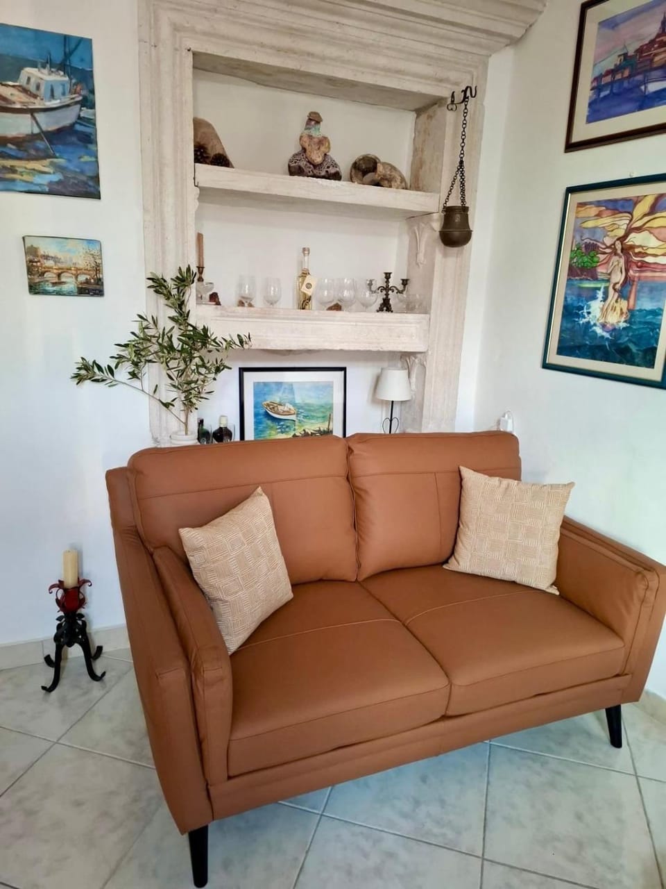 Living room, Seating area