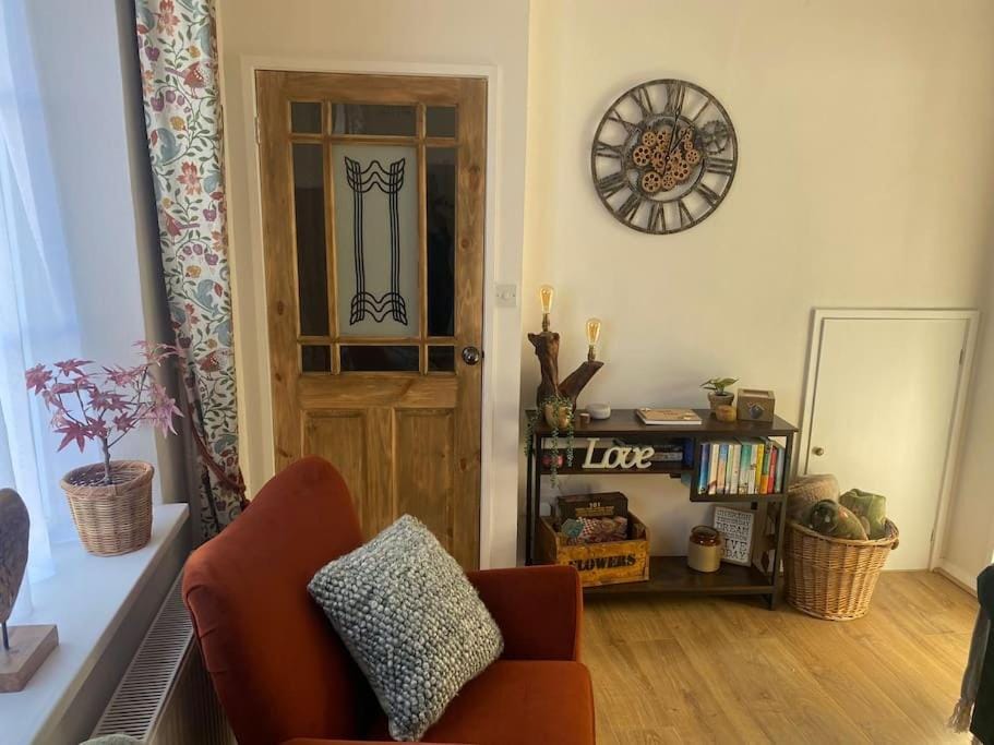 Cosy cottage House in East Devon District