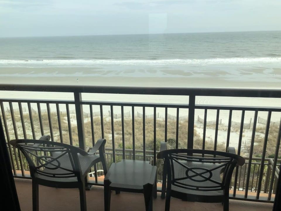 Ocean front - 6th Floor Caravelle Resort House in Myrtle Beach