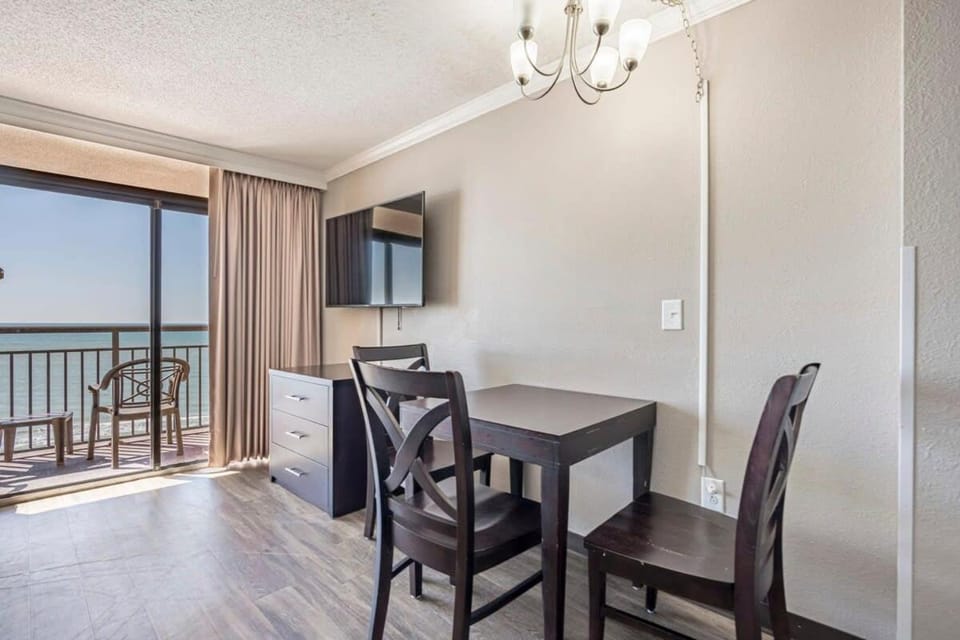 Ocean Front 1BR - Caravelle 1036 House in Myrtle Beach