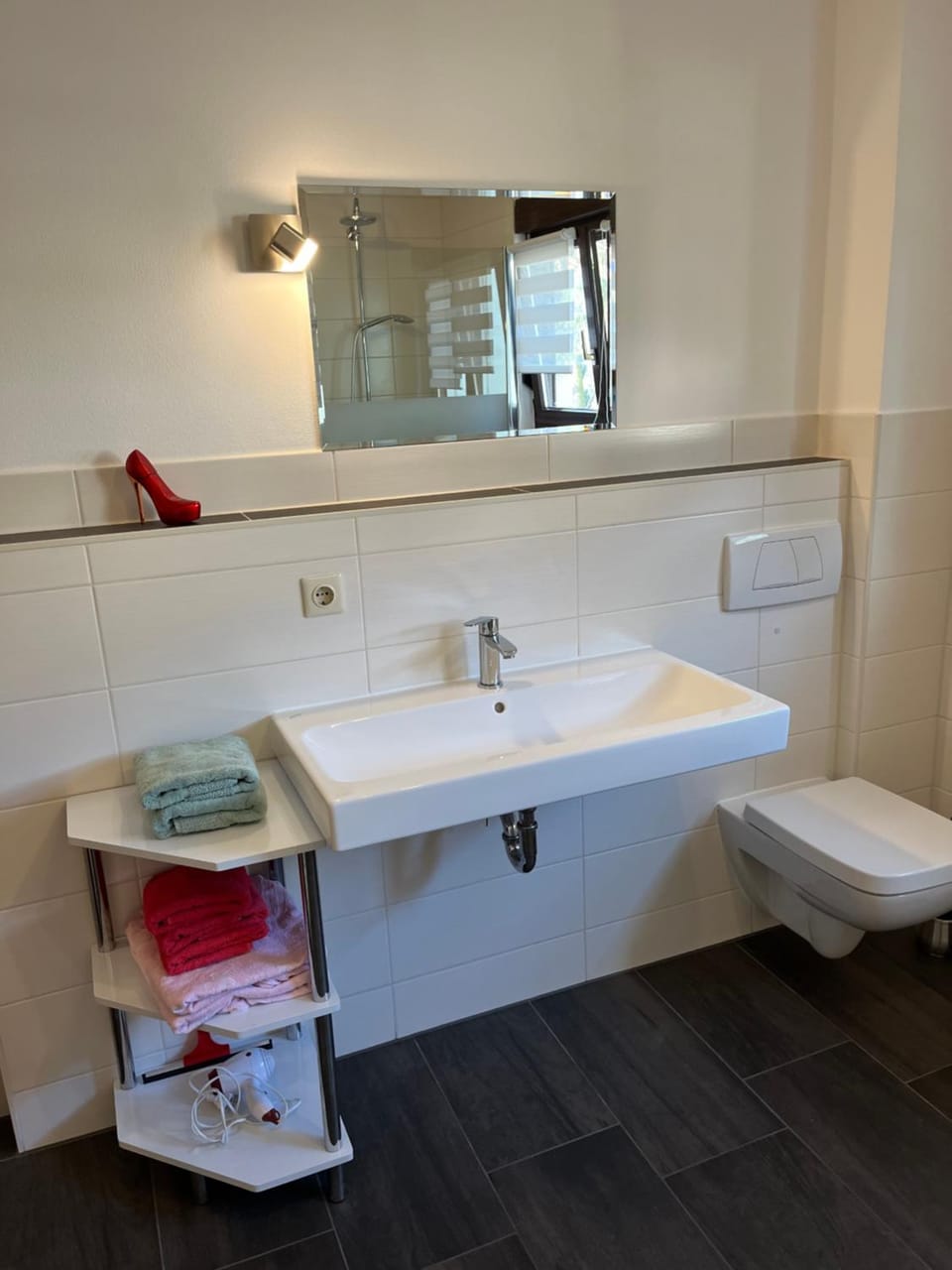 Toilet, Bathroom, towels