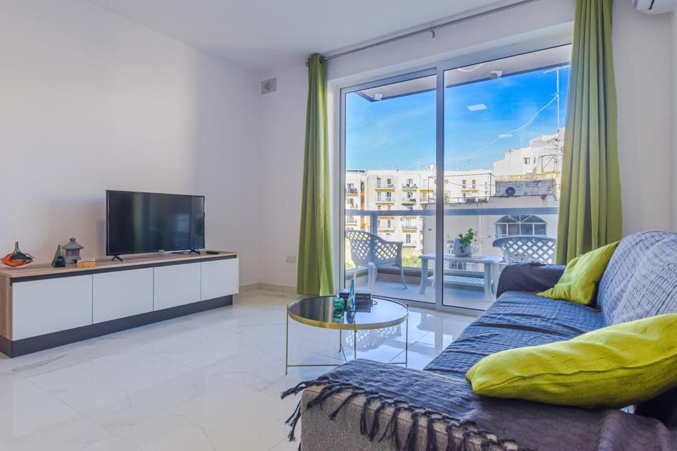 Spacious Brand New Apartment 3 Bdr 2 Bth H Apartment in Saint Paul's Bay