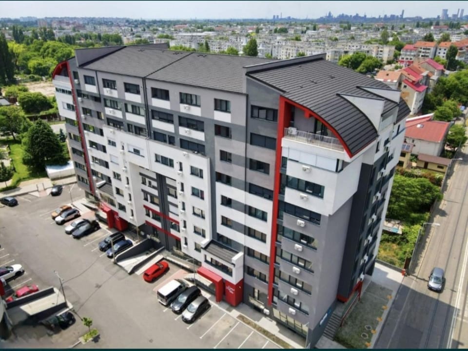 Property building, Street view, Location, Parking